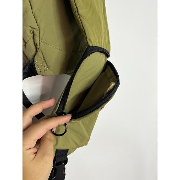 Free People Movement Renegade Sling Bag
Like New condition - Picture 4 of 6